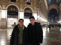 胡正灝 (右) 在米蘭遇見他中大商學院的師友